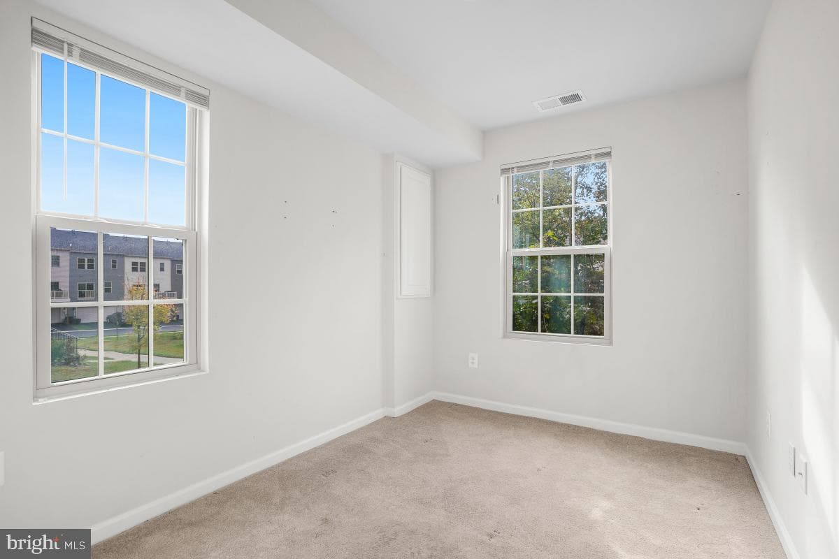 9556 Autumn Berry Place photo 4