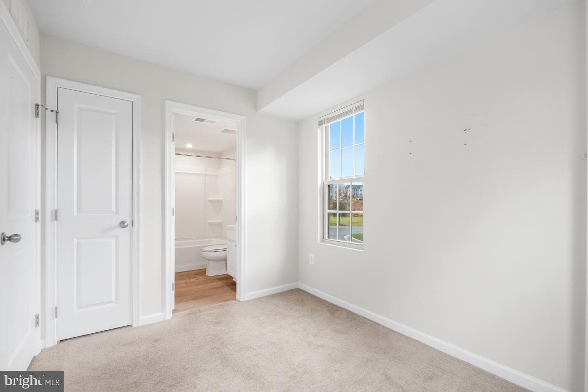 9556 Autumn Berry Place photo 5