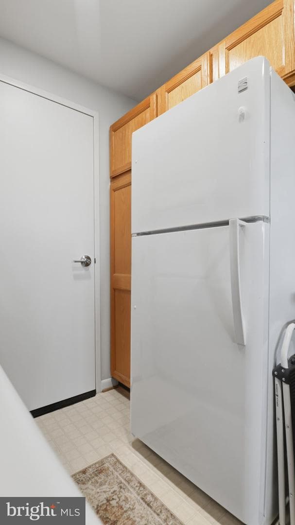 10201 Grosvenor Place #1009 photo 7