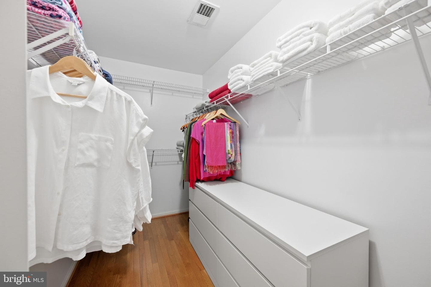 308 Barnside Place photo 27