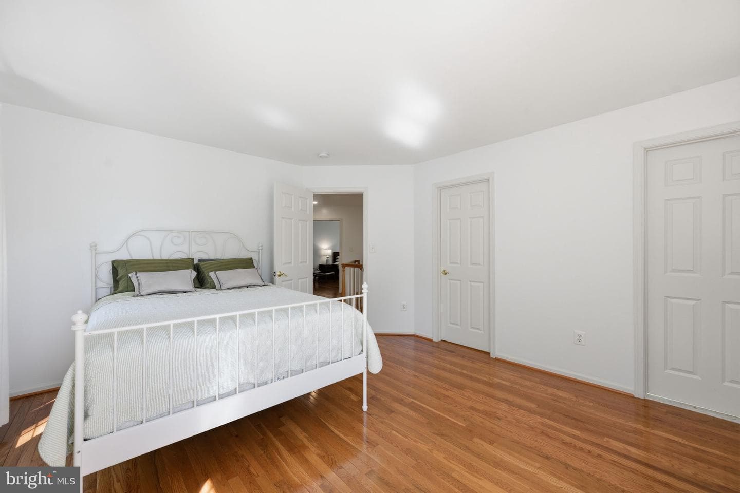 308 Barnside Place photo 36