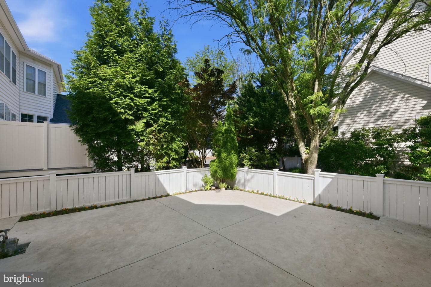 308 Barnside Place photo 4
