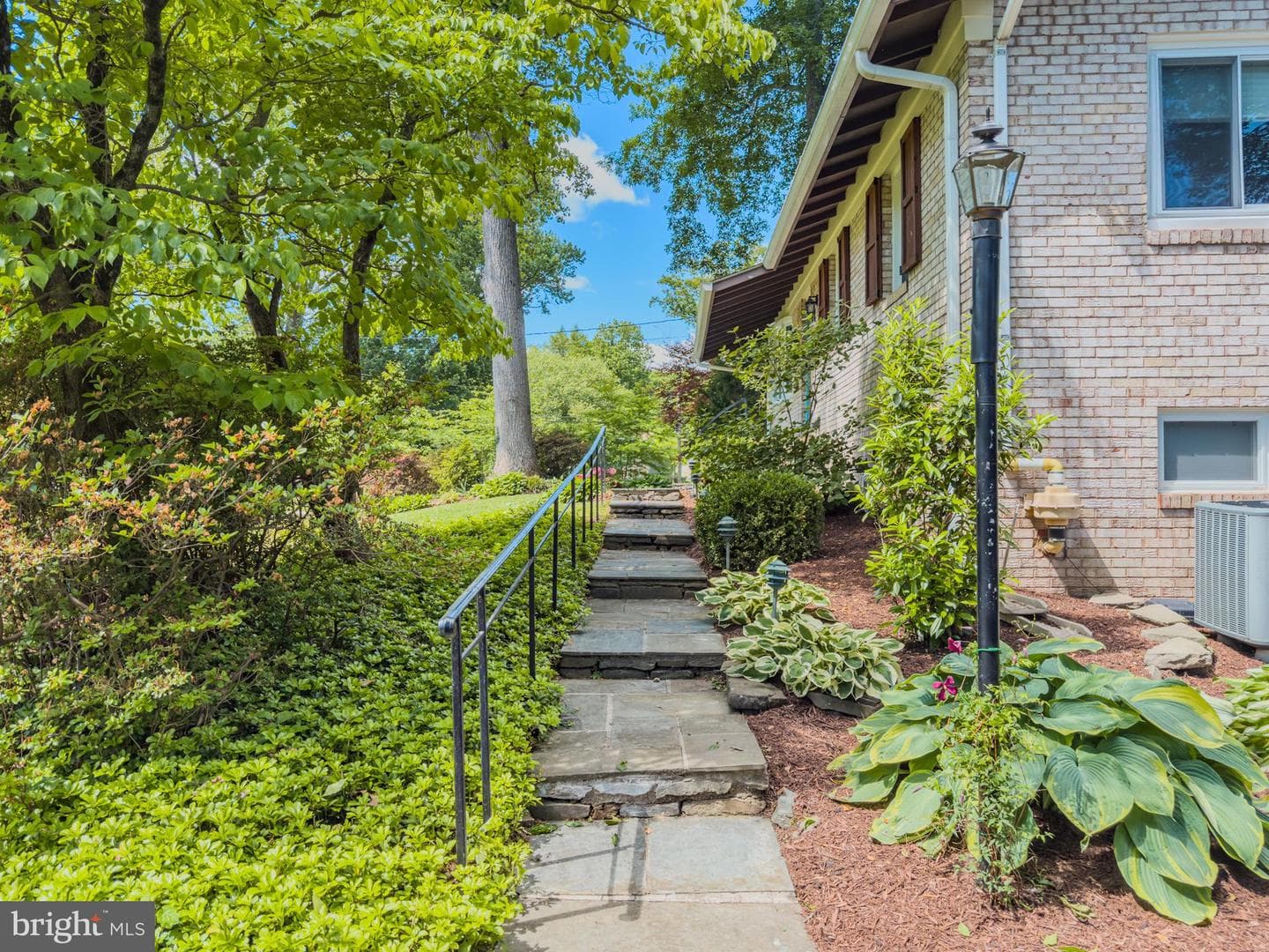 1514 Ainsley Road photo 33
