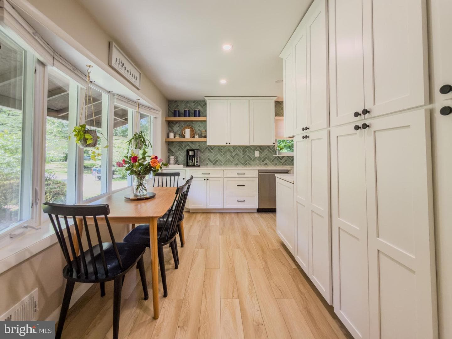 1514 Ainsley Road photo 7