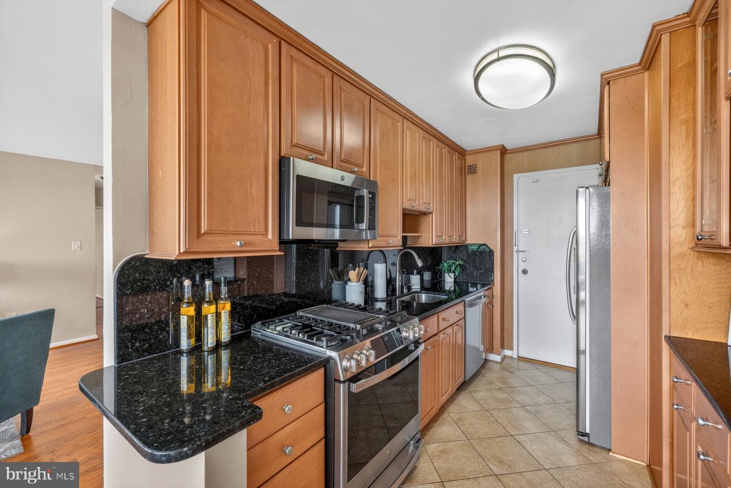 10401 Grosvenor Place #1327 photo 12