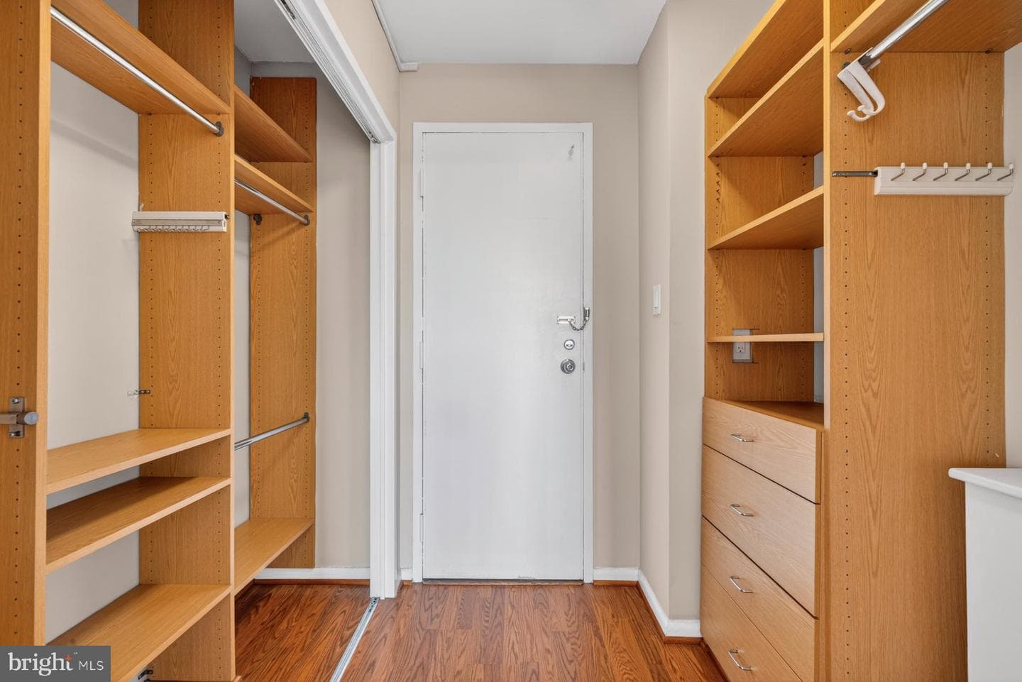 10401 Grosvenor Place #1327 photo 23