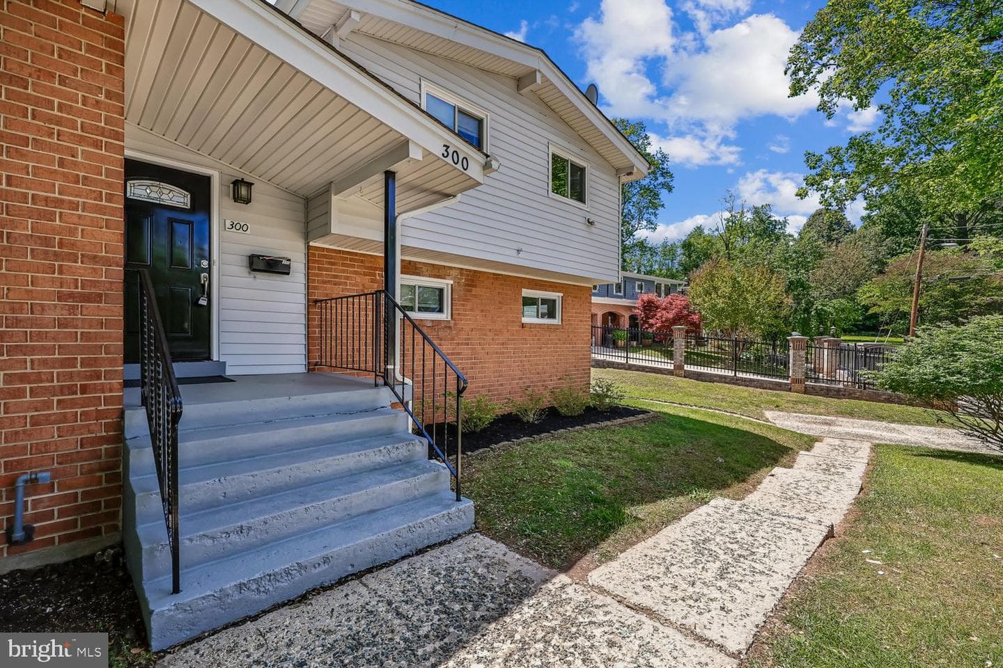 300 Gilsan Ct photo 11