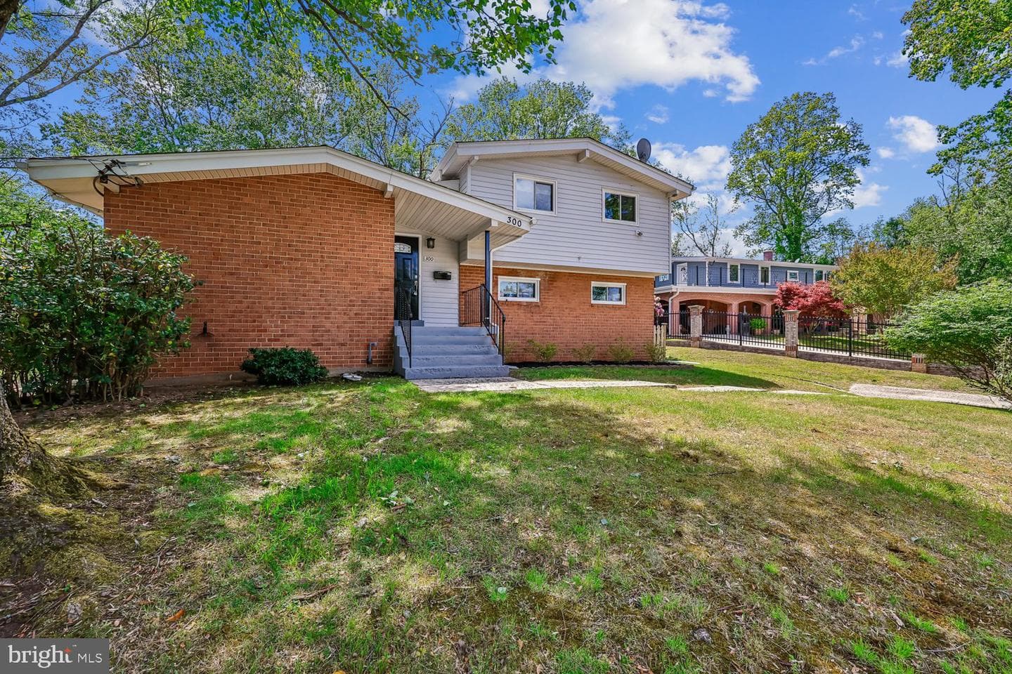 300 Gilsan Ct photo 7