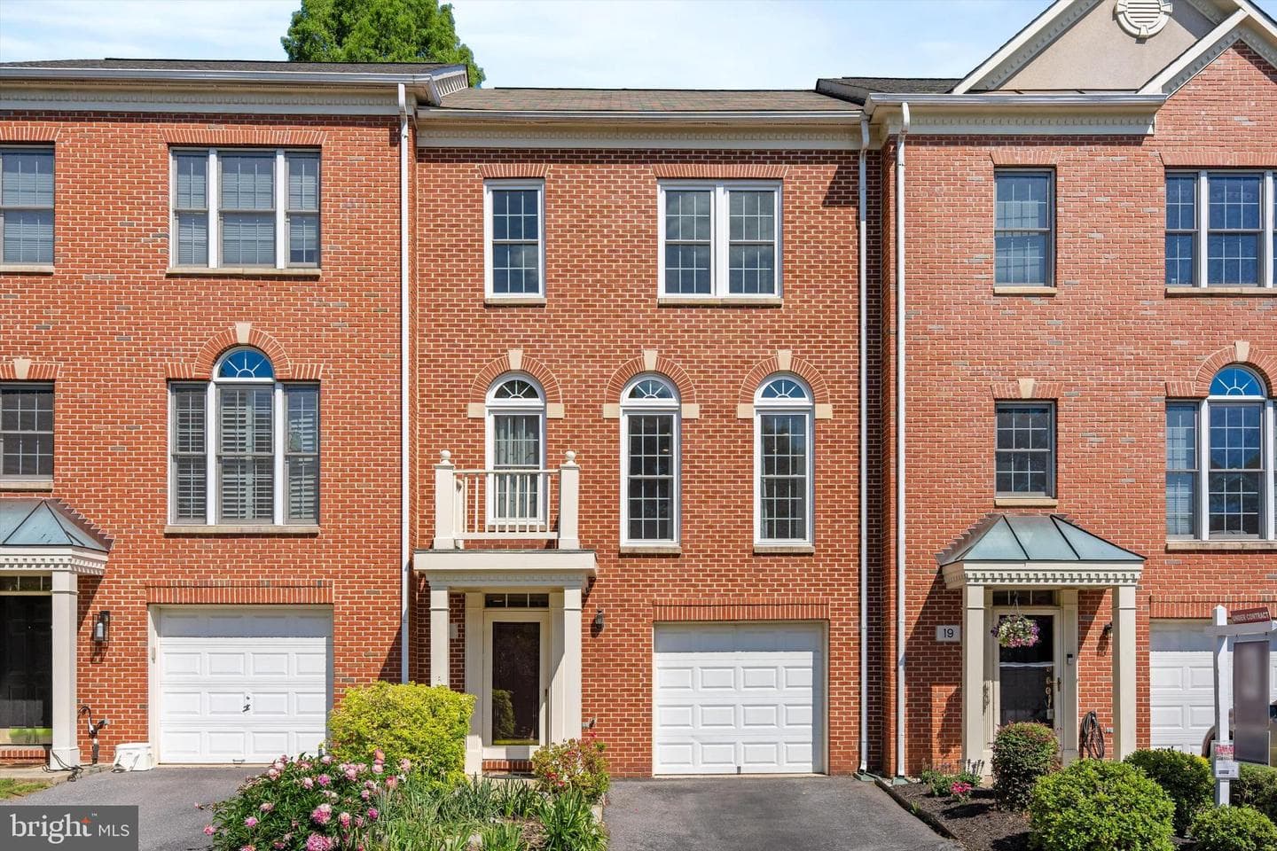 21 Blue Hosta Way, Rockville