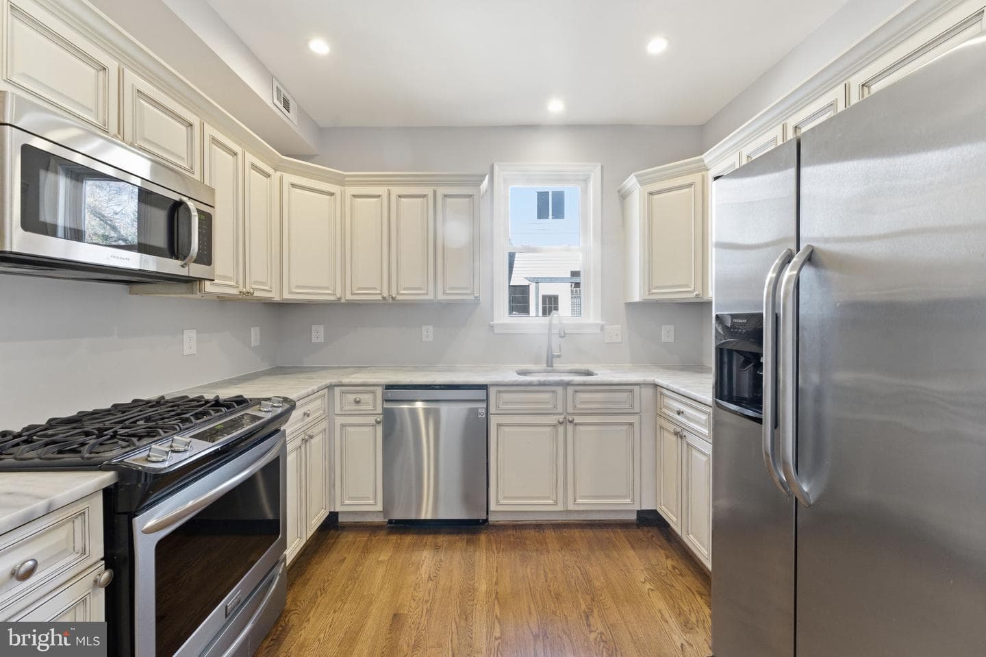 8209 Flower Avenue photo 51