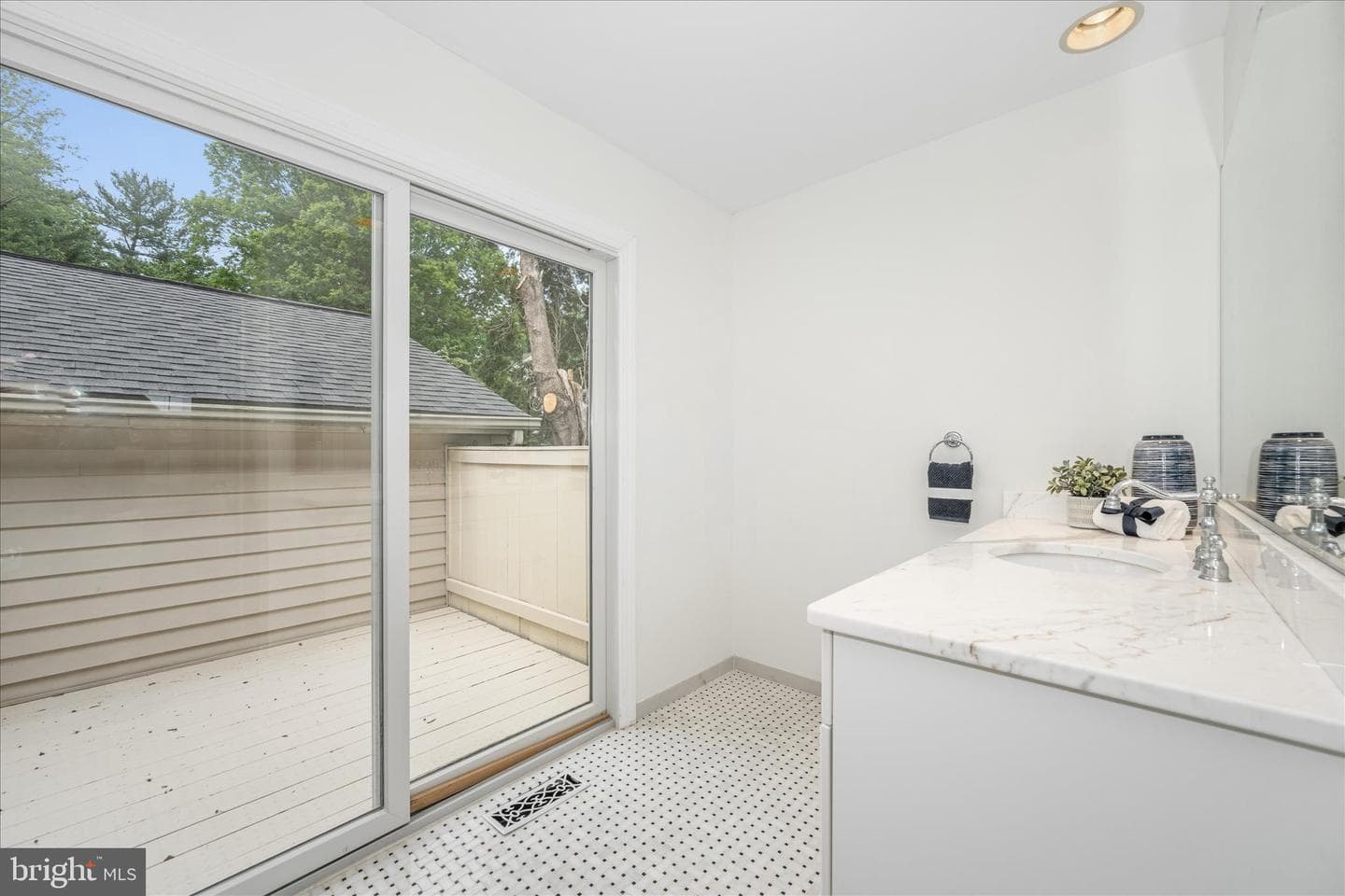 9924 Shrewsbury Court photo 30