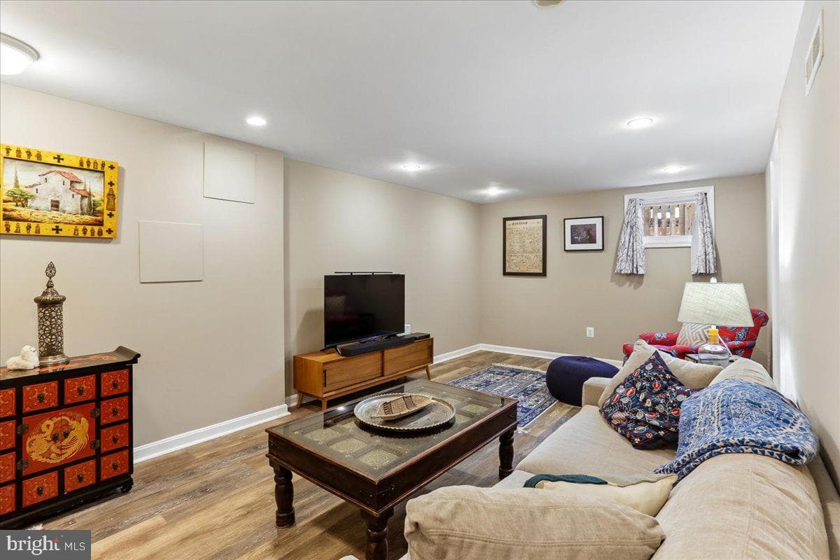 1504 Crest Road photo 29