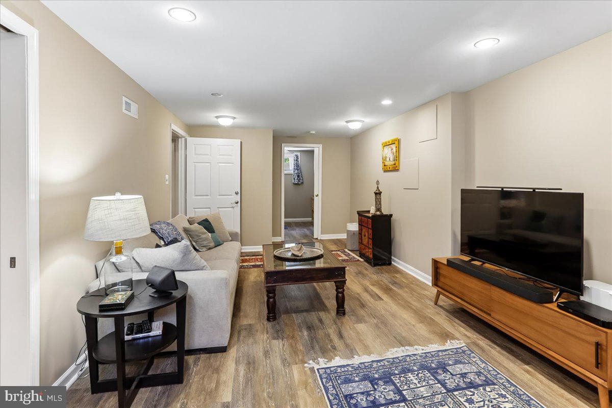 1504 Crest Road photo 31