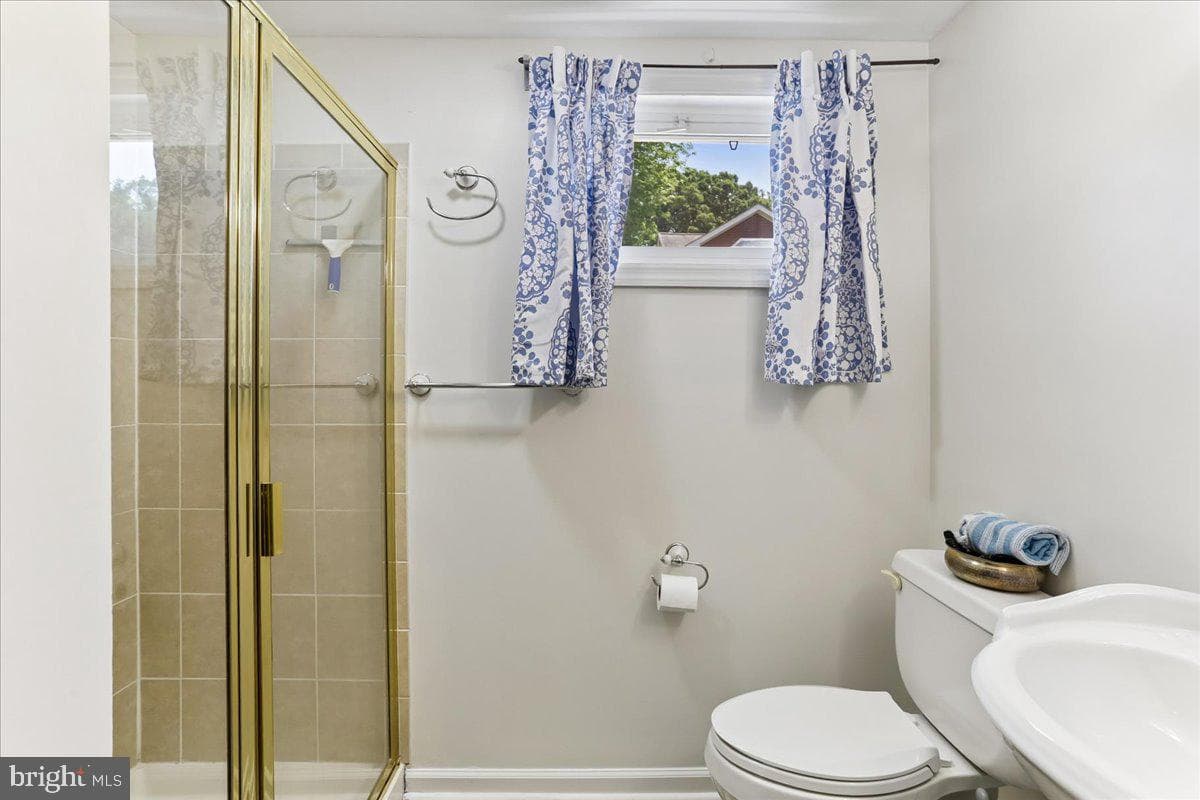 1504 Crest Road photo 38