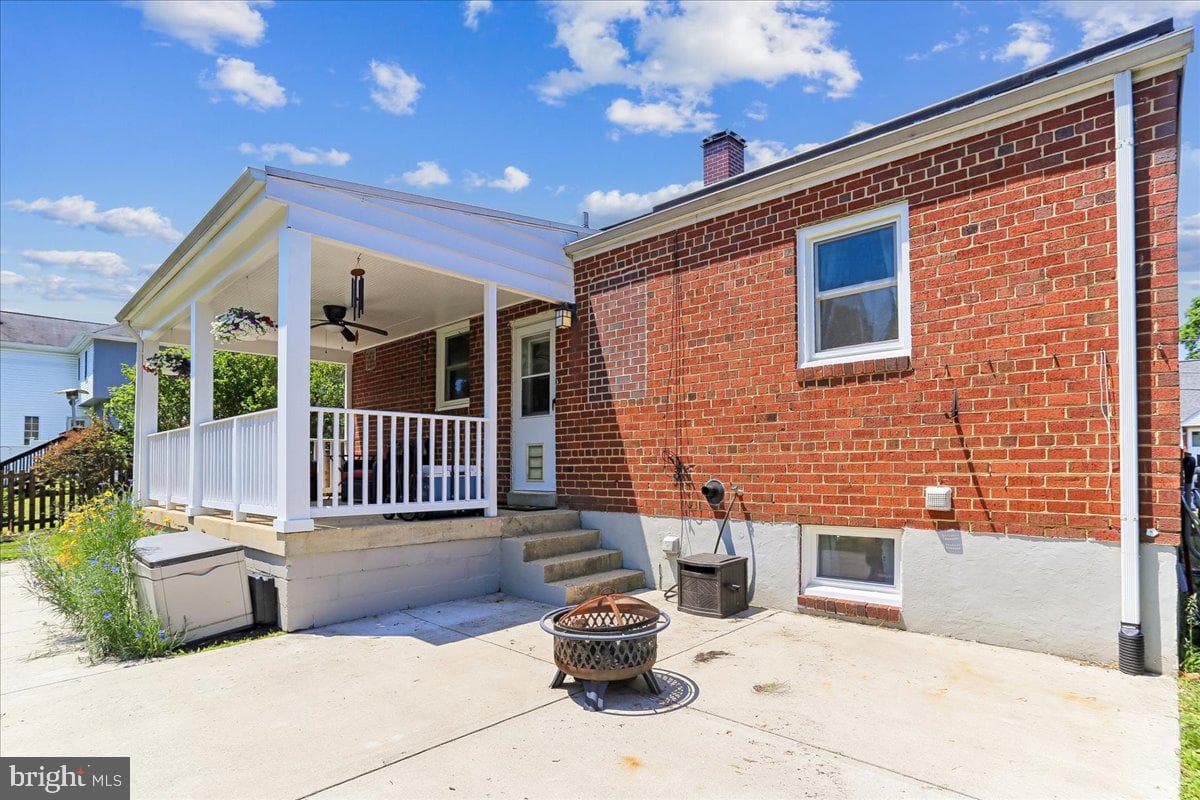 1504 Crest Road photo 41