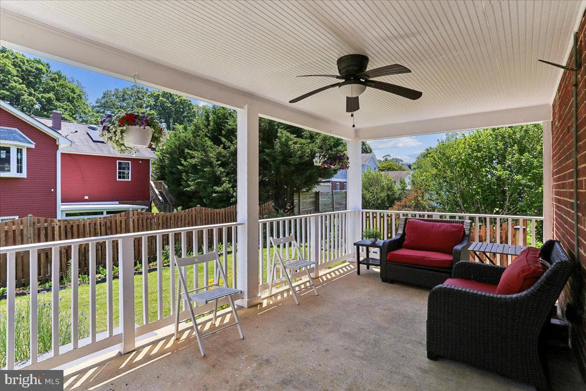 1504 Crest Road photo 45