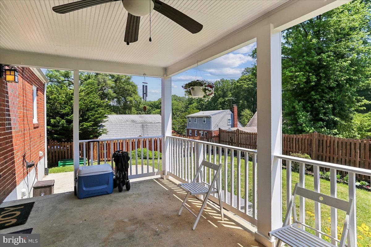 1504 Crest Road photo 46