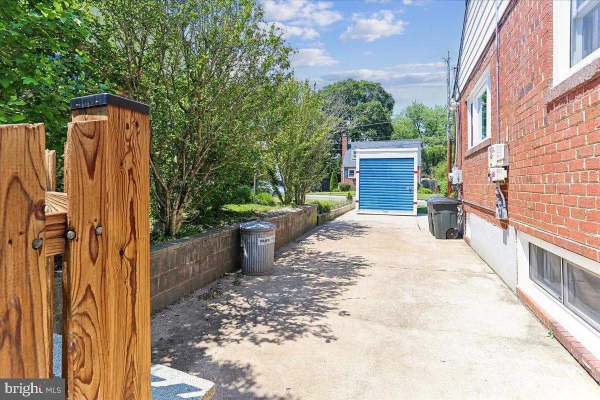 1504 Crest Road photo 48