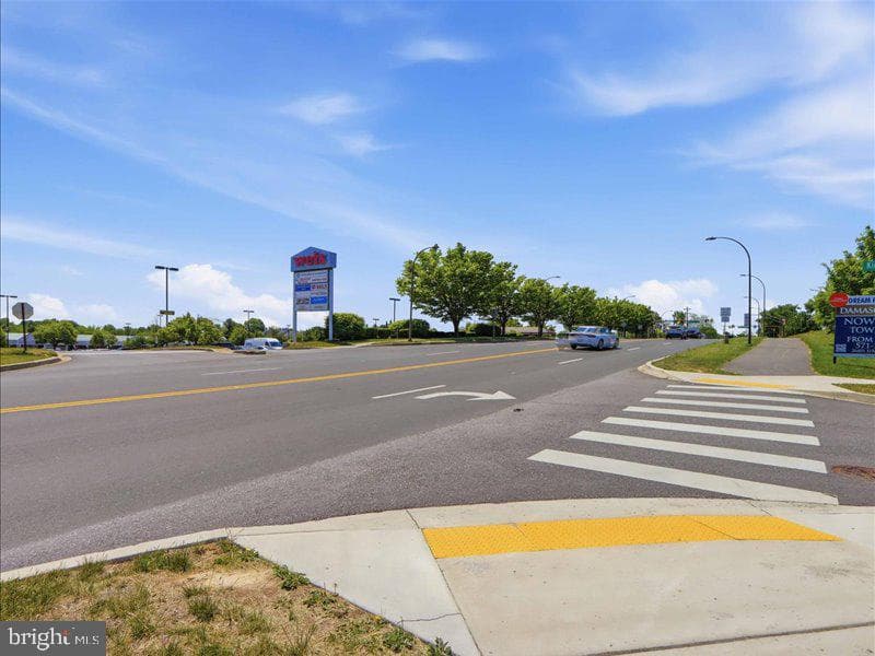 26052 Ridge Road photo 32