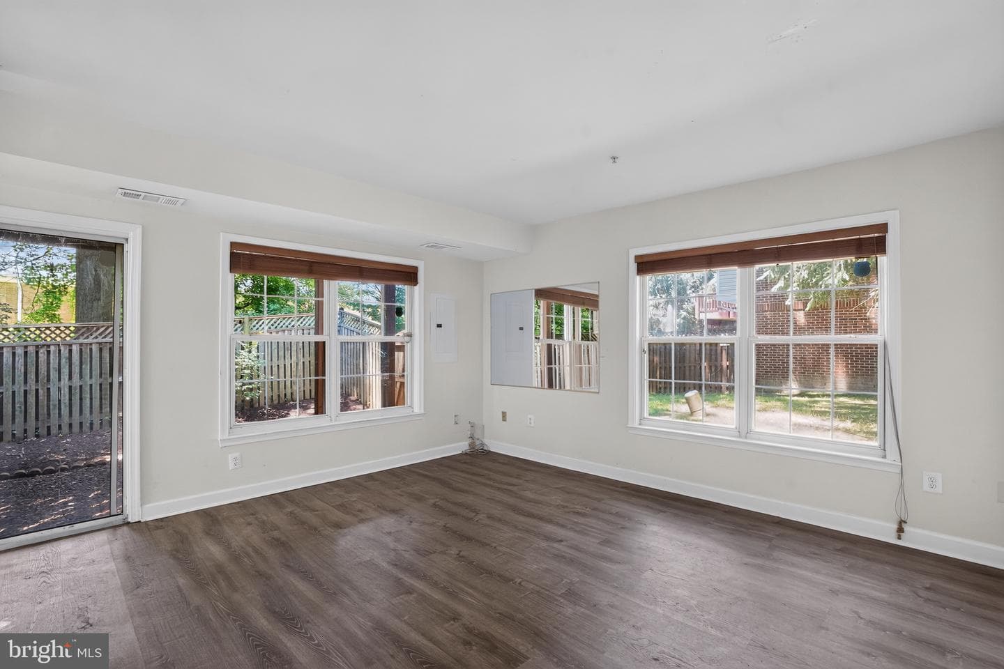 2011 Ashleigh Woods Court photo 15