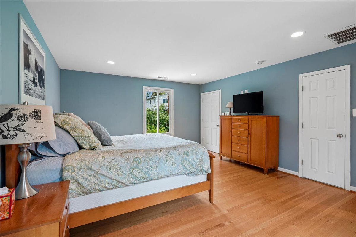 5117 Wickett Terrace photo 30