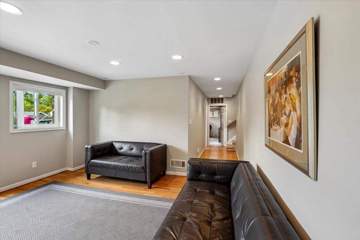 5117 Wickett Terrace photo 36