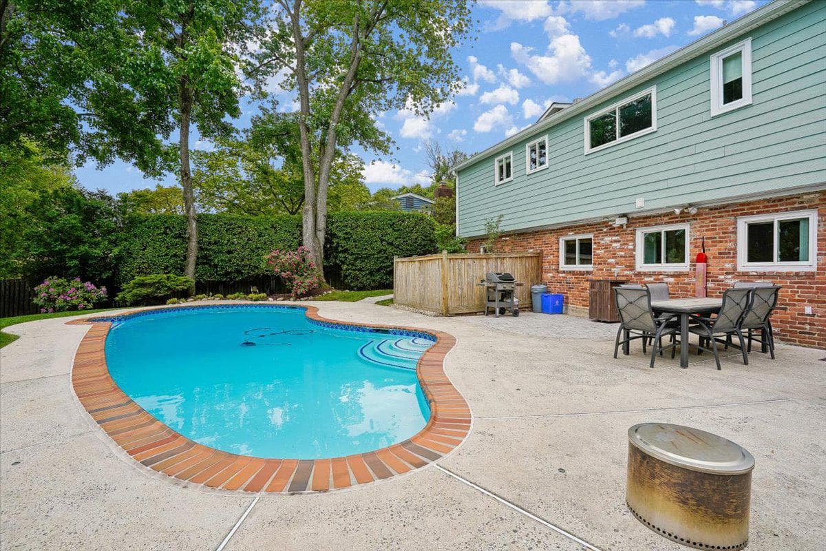 5117 Wickett Terrace photo 45