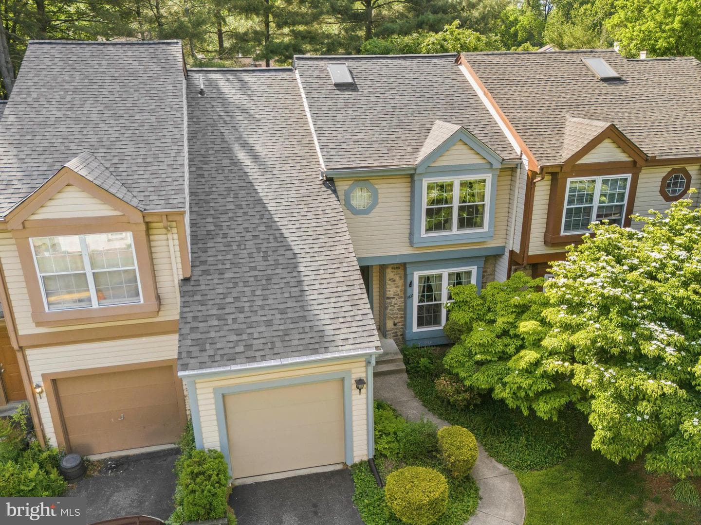 13102 Hugo Place photo 26
