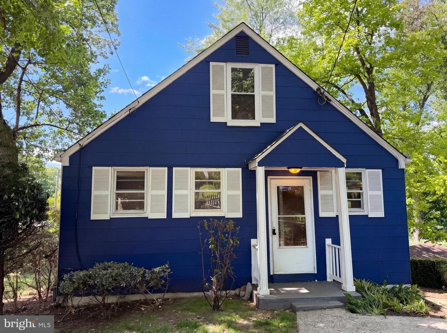 4027 Lawrence Avenue, Kensington