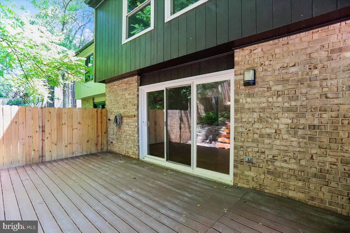 12234 Greenleaf Avenue photo 42