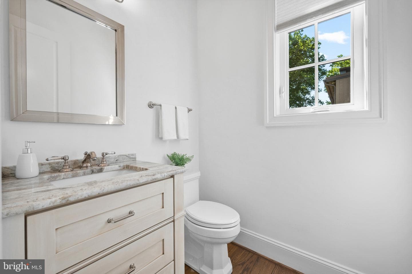 7607 Hemlock Street photo 28