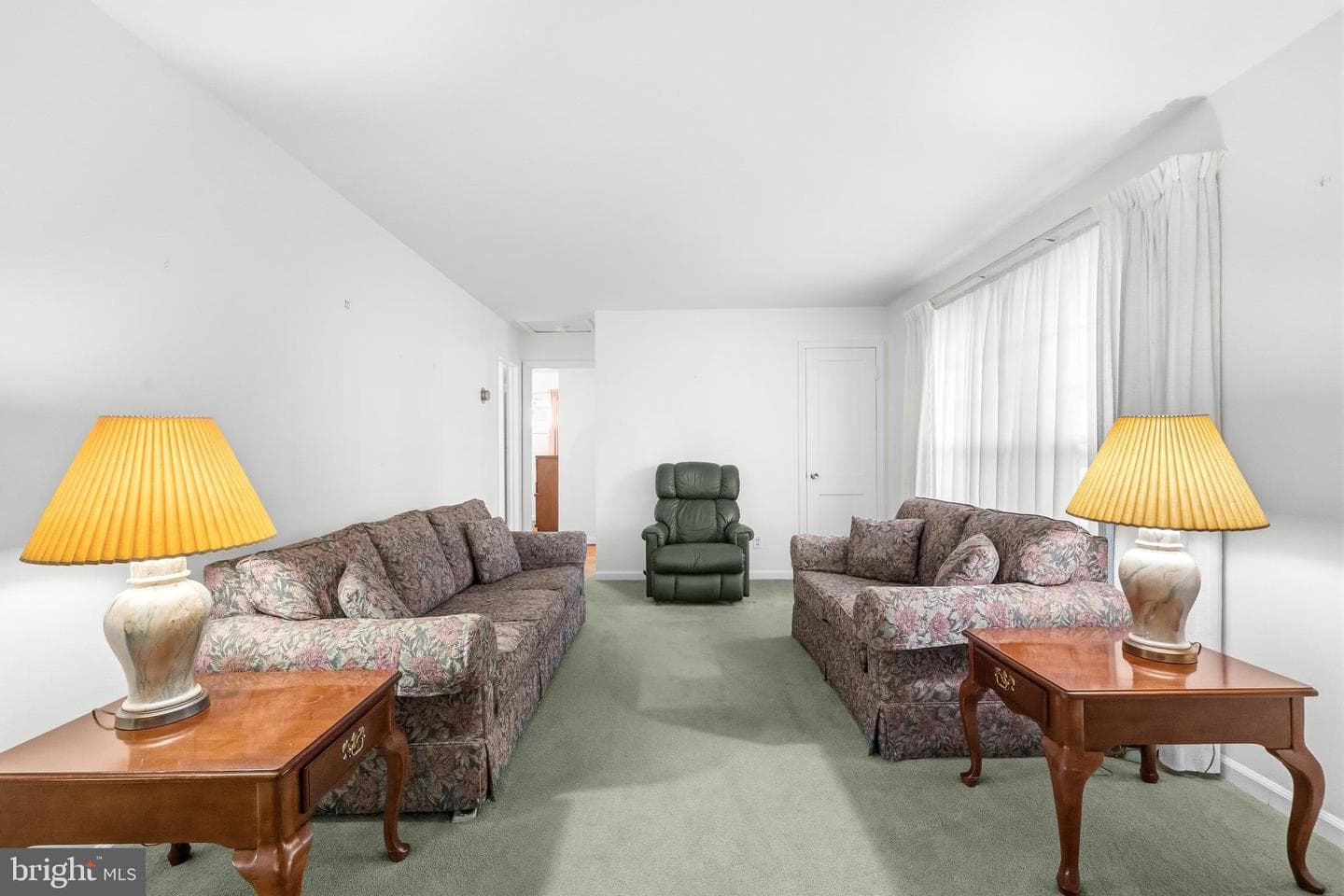 3223 Edgewood Road photo 3
