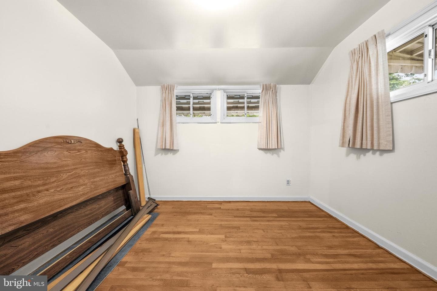 3223 Edgewood Road photo 8