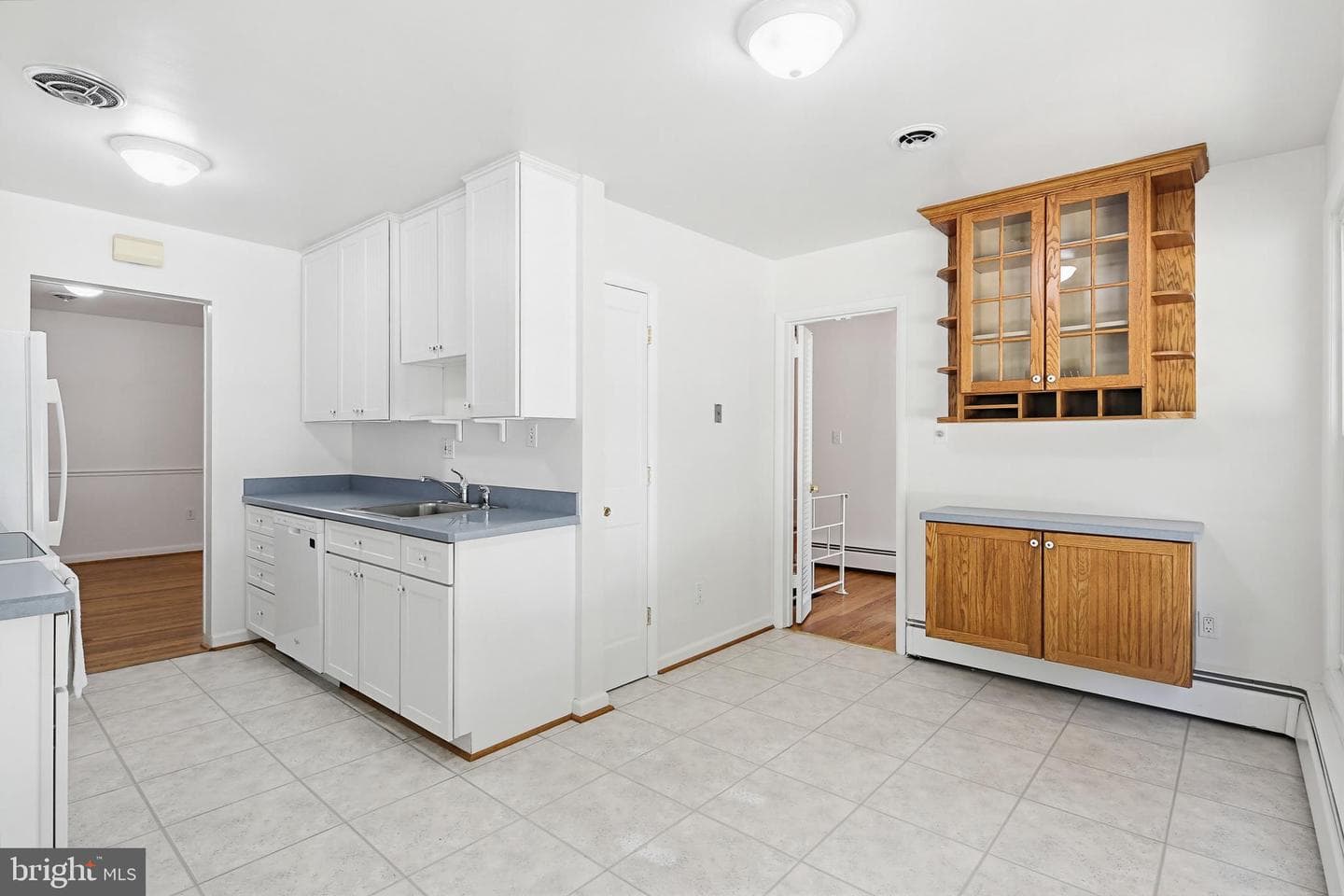 504 Waterford Road photo 10