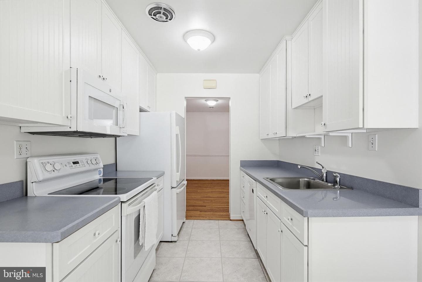 504 Waterford Road photo 12