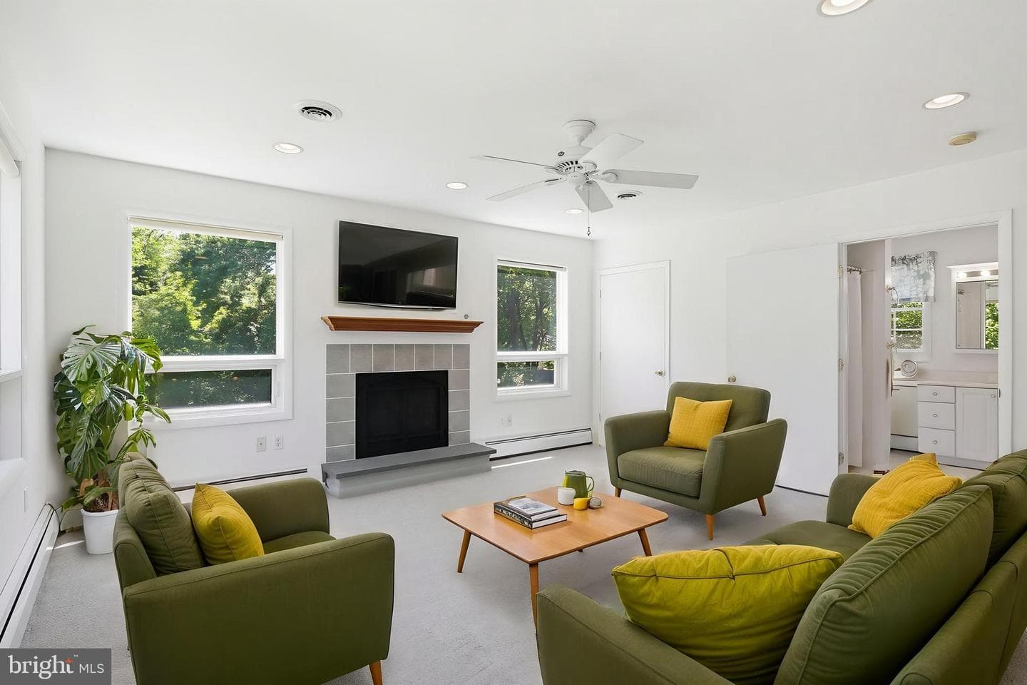 504 Waterford Road photo 20