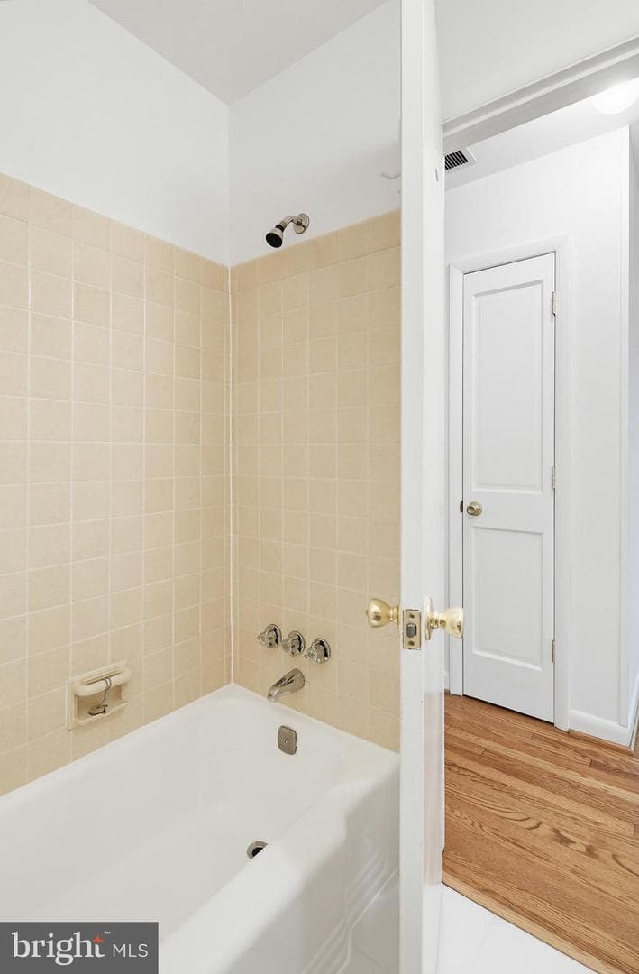 504 Waterford Road photo 29