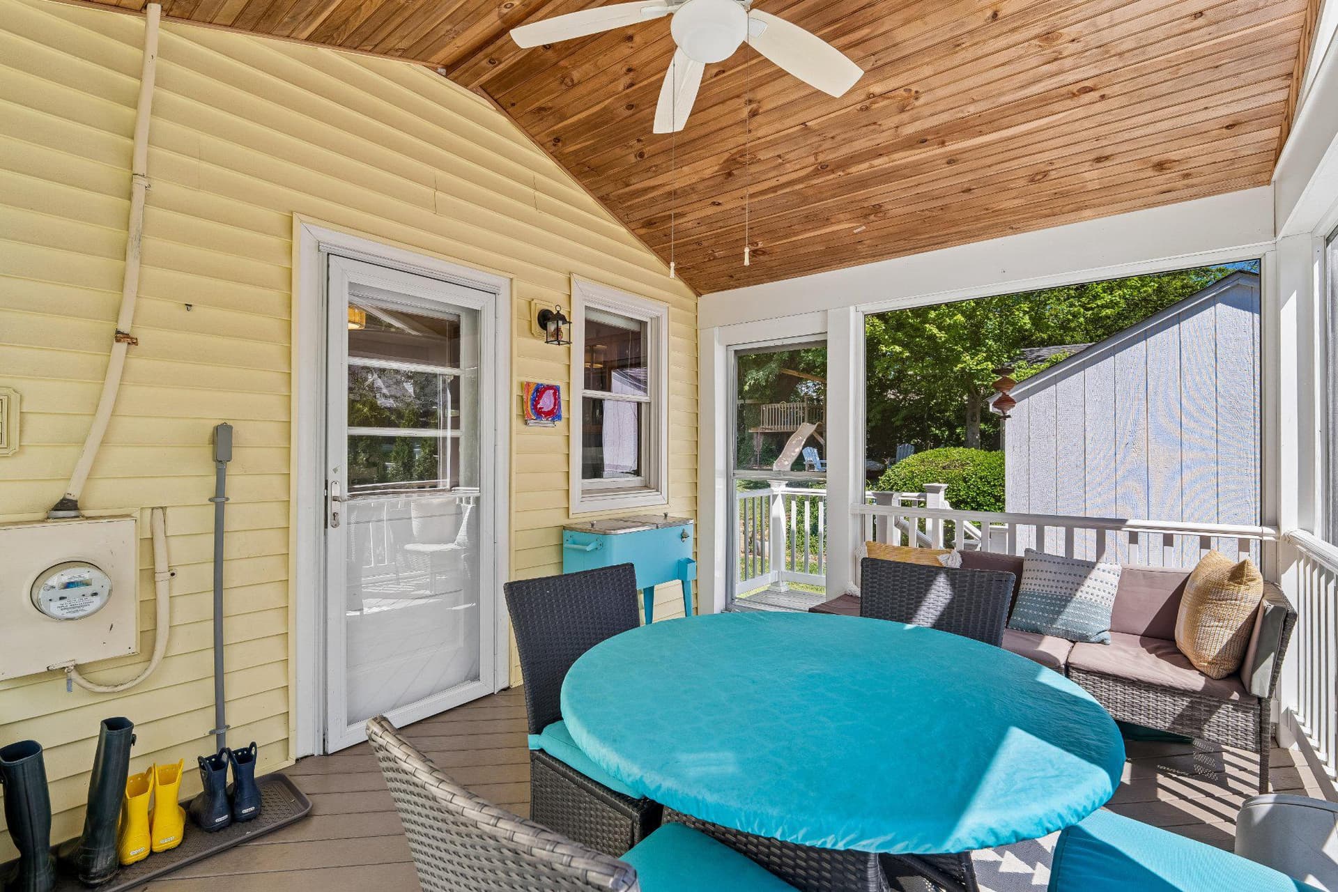 905 Robin Road photo 30