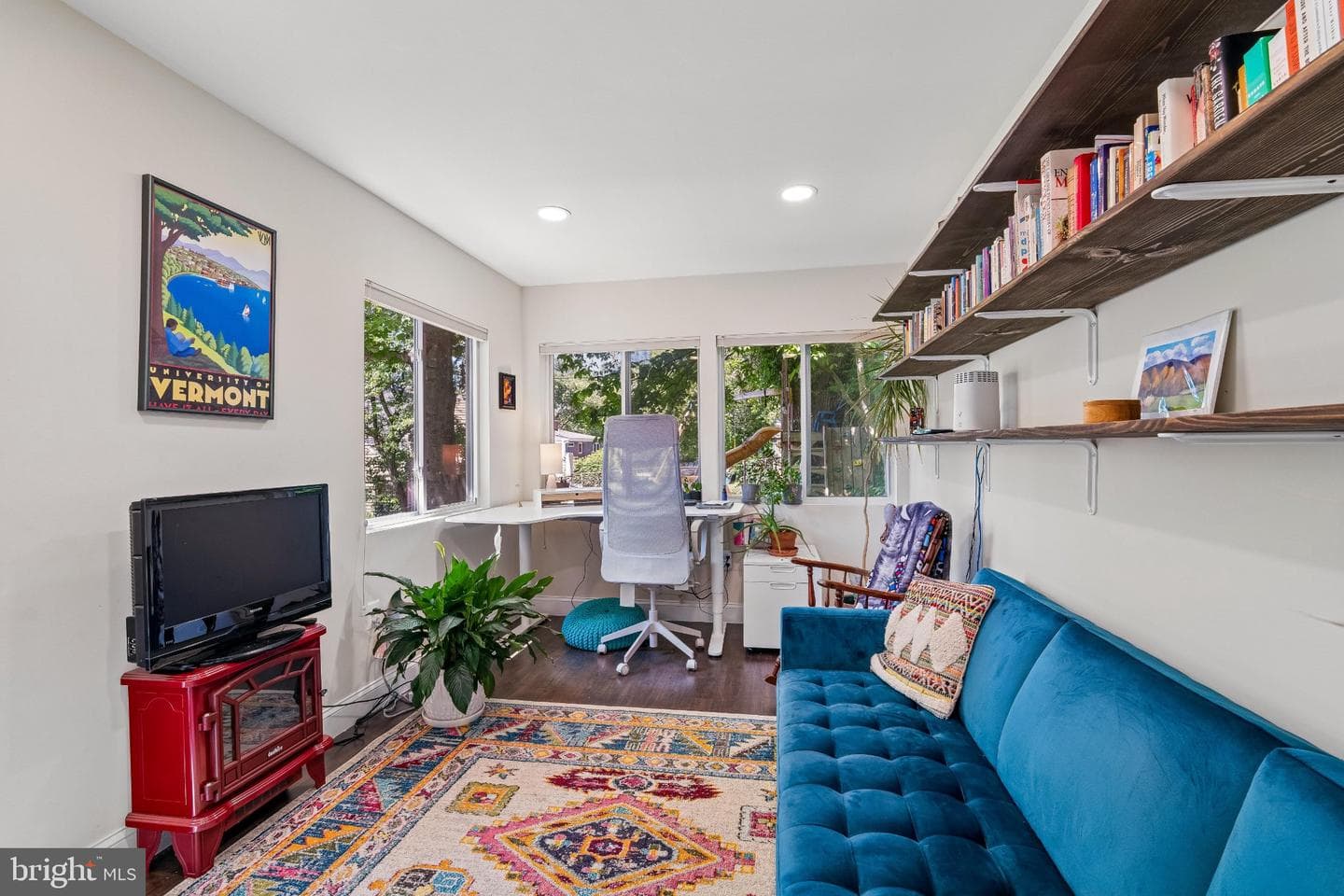 905 Robin Road photo 32