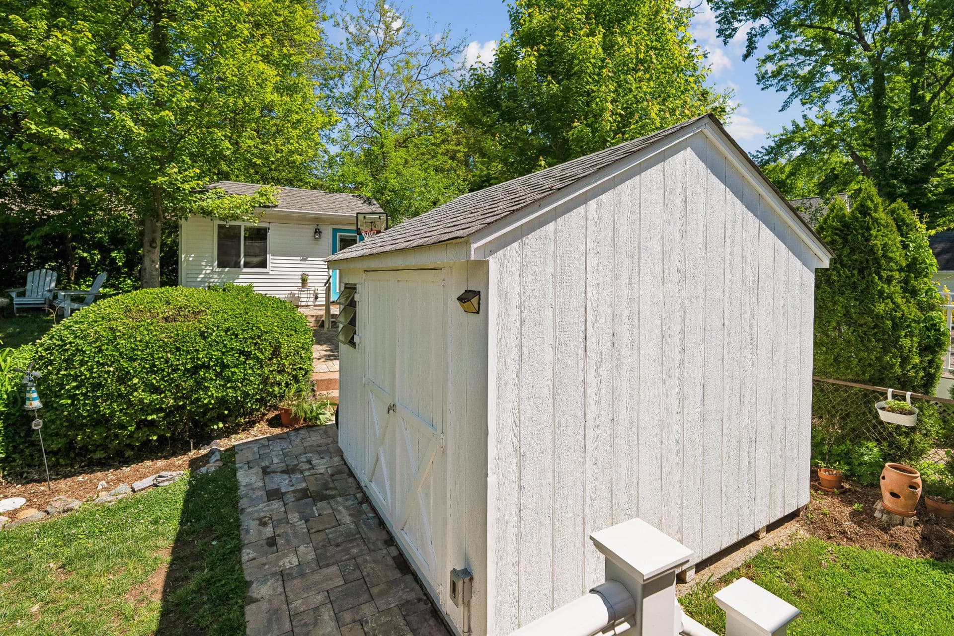 905 Robin Road photo 35