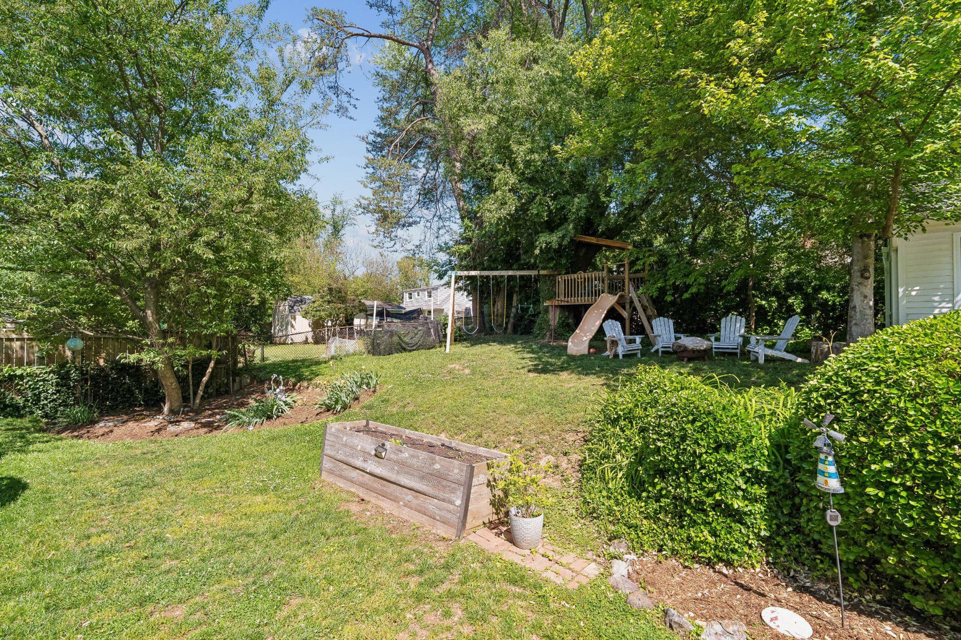 905 Robin Road photo 37