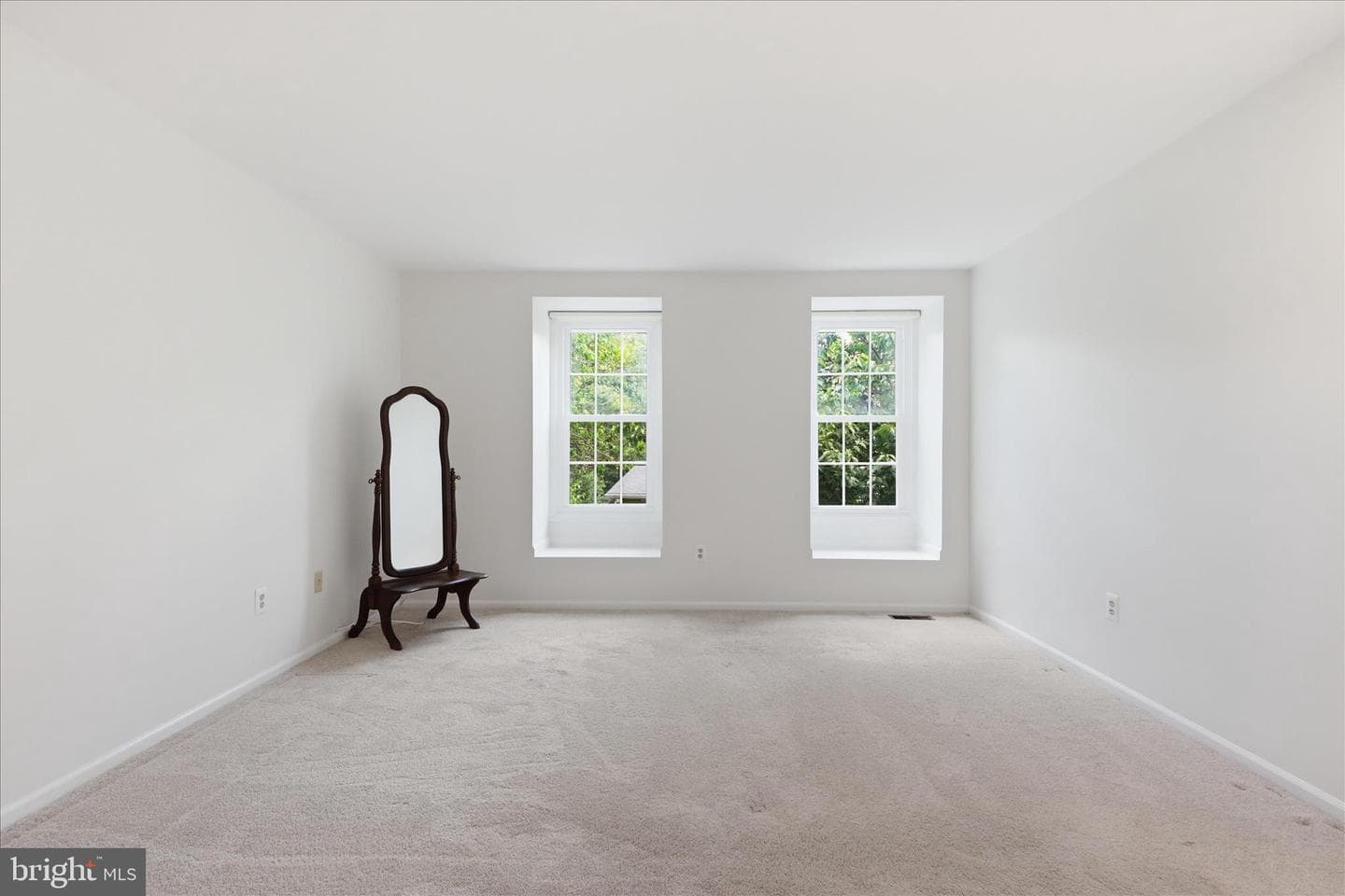 8615 Aqueduct Road photo 24