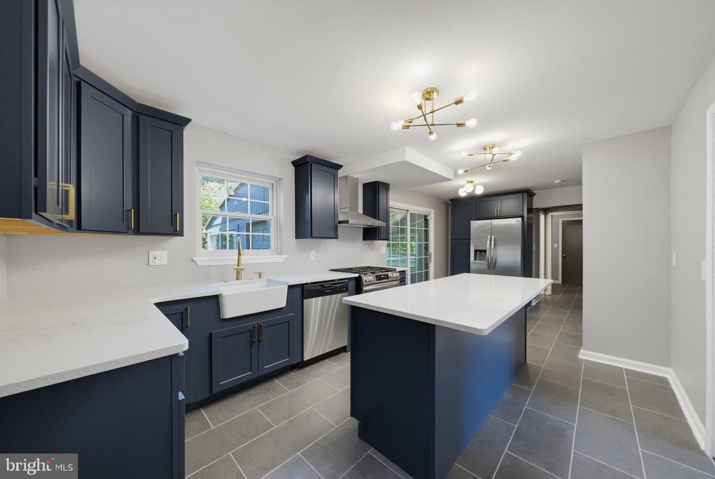14908 Notley Road photo 4