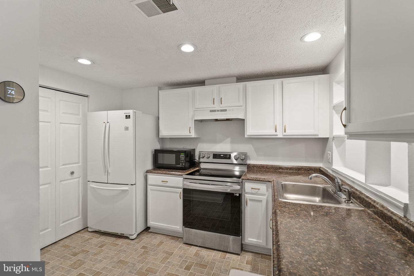 13465 Demetrias Way photo 11
