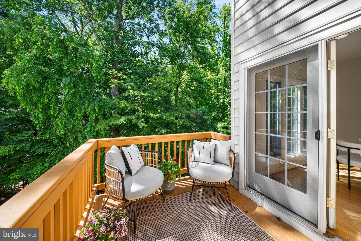 135 Wootton Oaks Court photo 2