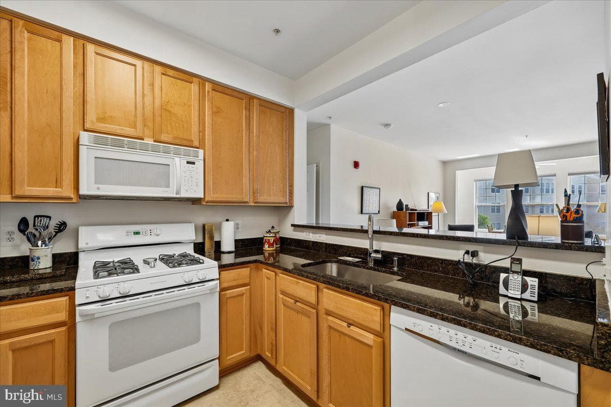 310 High Gables Drive #307 photo 10