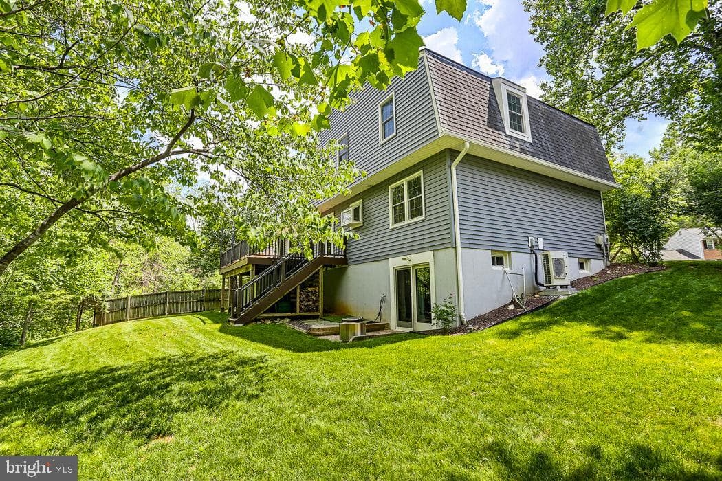 8 Bouldercrest Court photo 42