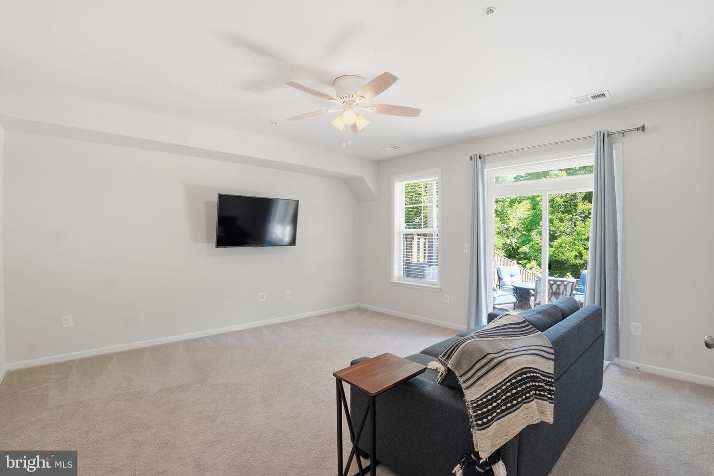 16114 Coolidge Avenue photo 34