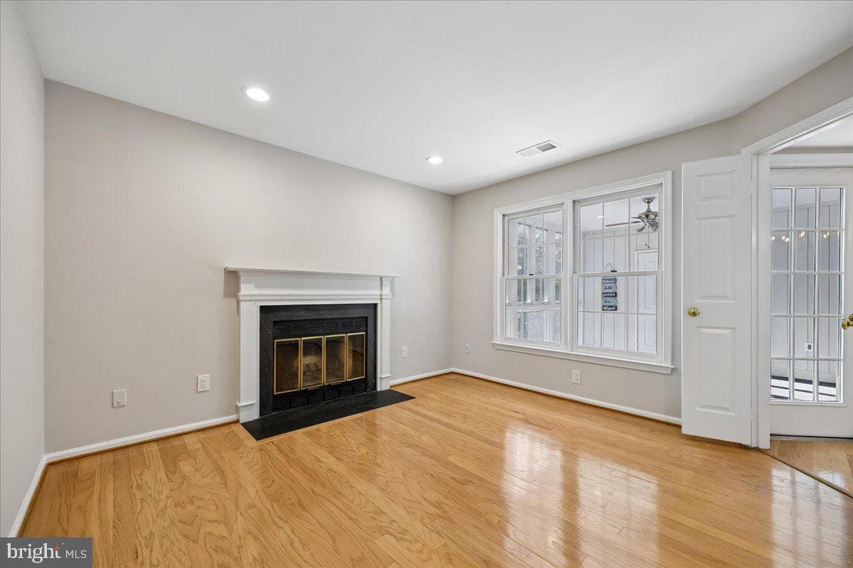 5717 Brewer House Circle #202 photo 15
