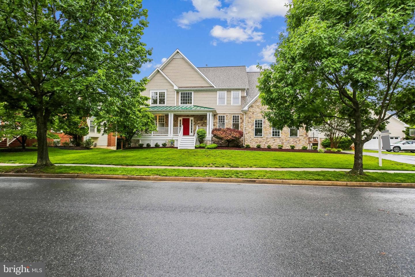 14226 Floral Park Drive photo 2